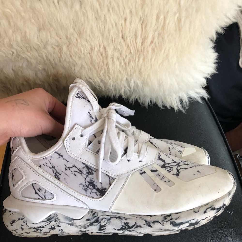 adidas Tubular runner marble grey black white